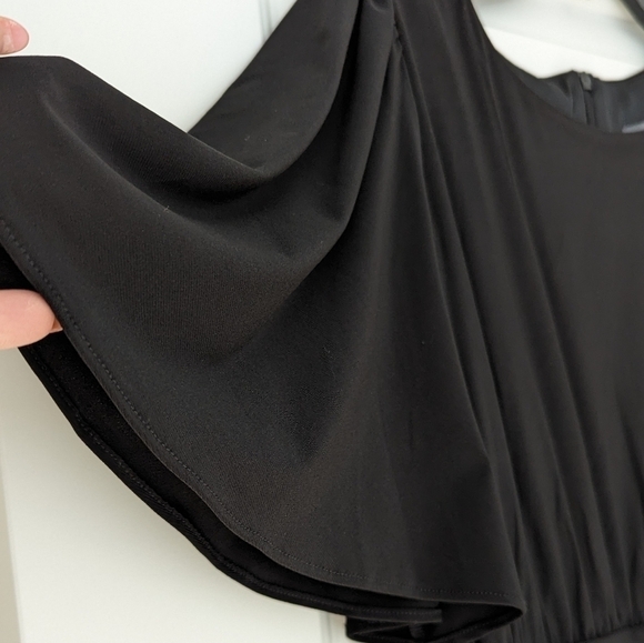 Julia Jordan Flutter Sleeve Jersey Jumpsuit - Picture 10 of 12